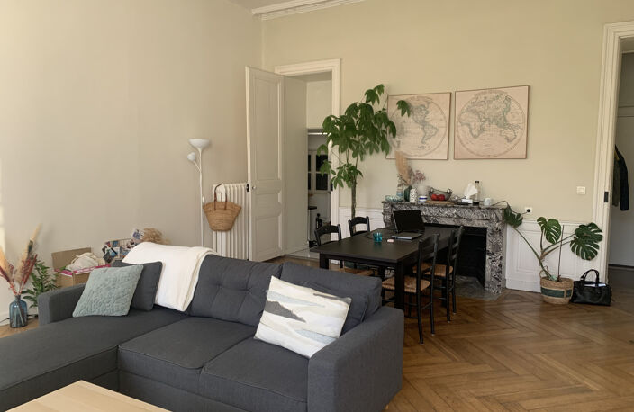 Beau T2 dans ancien hotel particulier — photo 4