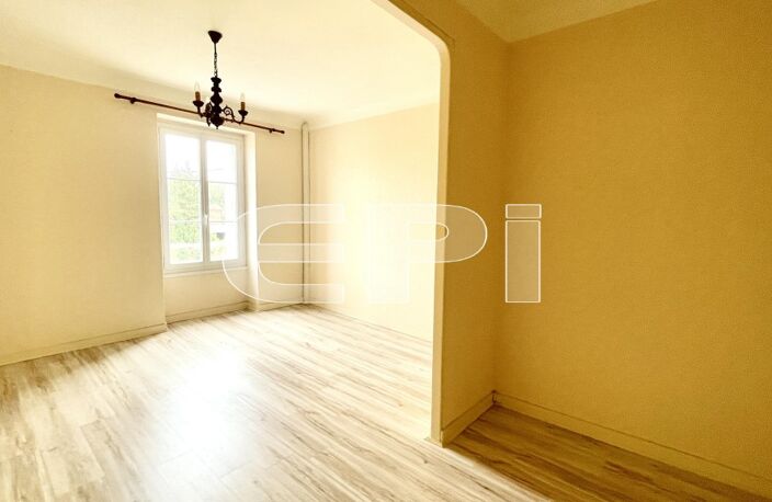 7 Km ST-VARENT, 6 Km AIRVAULT <br>Maison avec possibilité de cr — photo 4