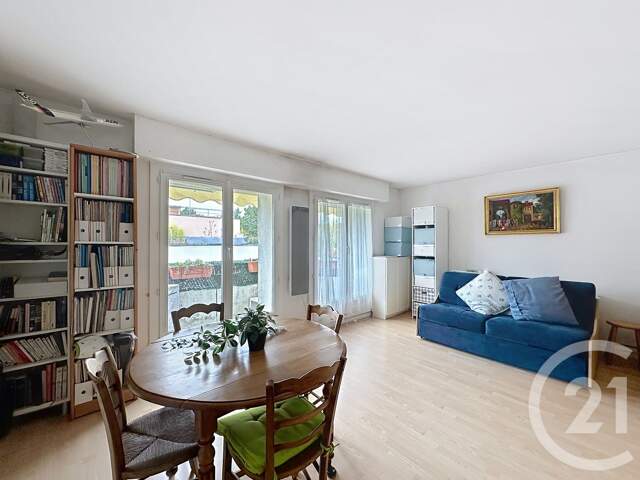 Appartement 2 pièces 45 m² à Thiais — photo du bien