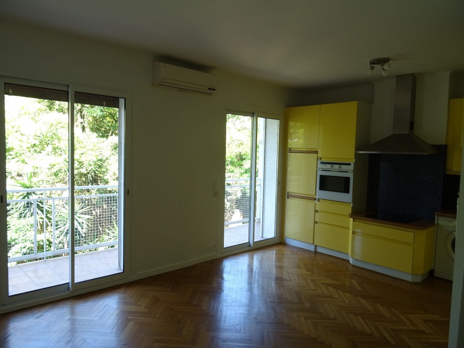 Appartement  T2 à louer Marseille 8eme 13008