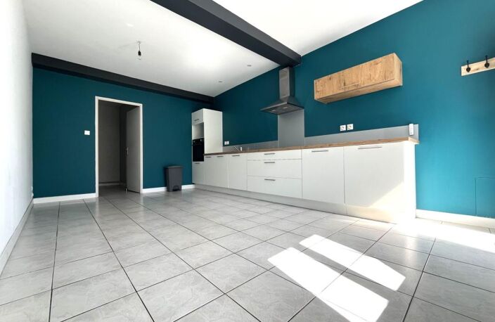 À VENDRE - Maison spacieuse de 151 m² à Saint-Maurice-de-Gourdans — photo 3