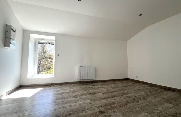 À VENDRE - Maison spacieuse de 151 m² à Saint-Maurice-de-Gourdans — photo 4