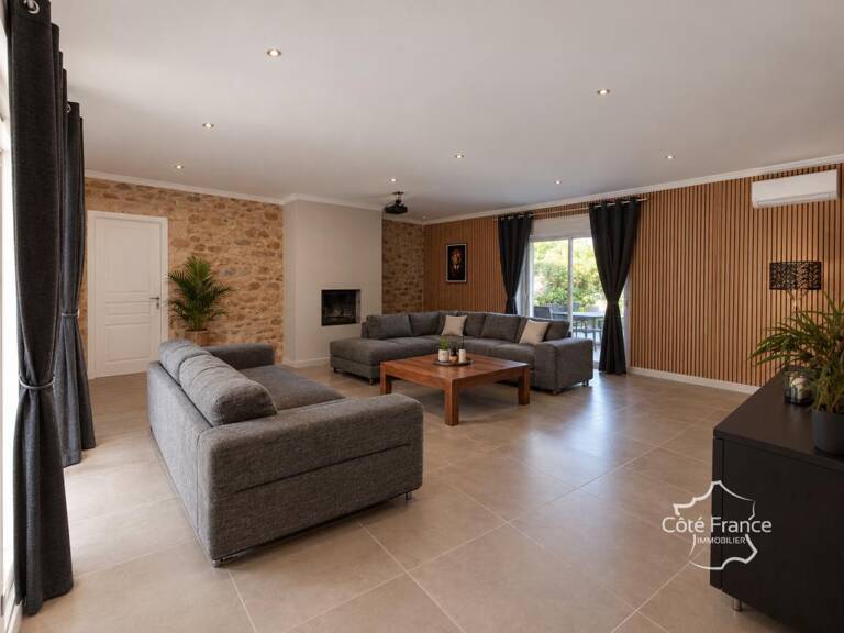 PROPRIÉTÉ DE CARACTÈRE AVEC INSTALLATIONS ÉQUESTRES, PISCINE — photo 1