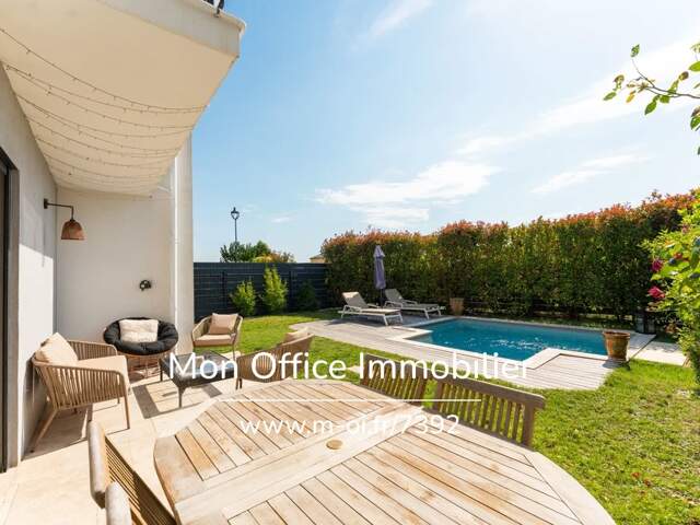 Référence : 7392-AUS - Maison 3 chambres, jardin, piscine et garage — photo du bien