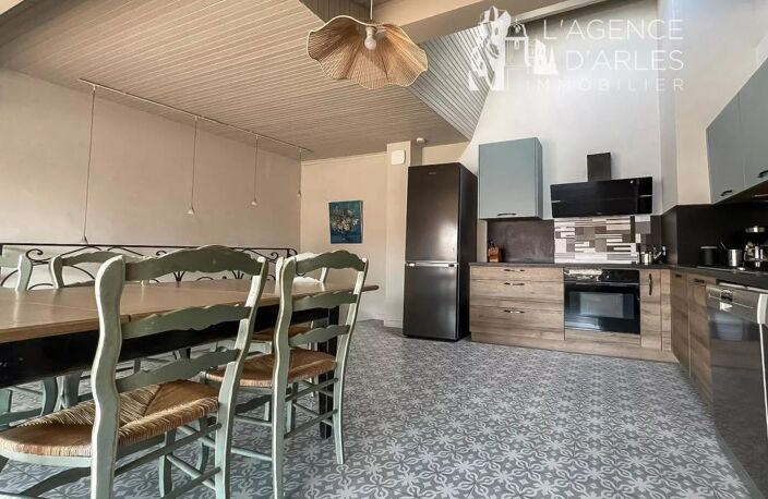 ARLES, proche Portagnel -  Maison arlésienne de caractère avec terrasse – 157 m² — photo 3