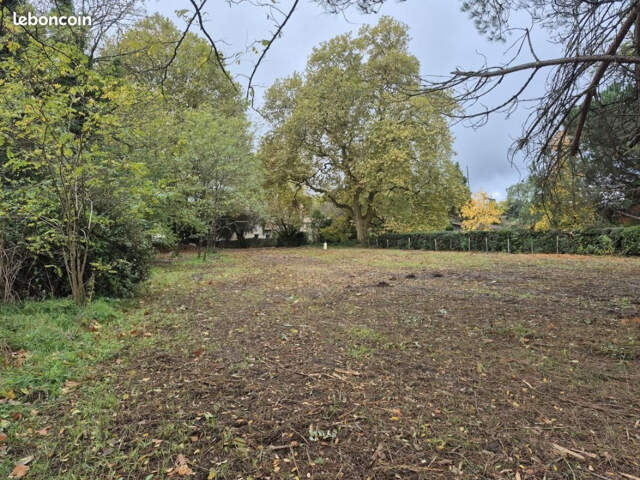 Terrain à bâtir à Baron (33750) — photo du bien