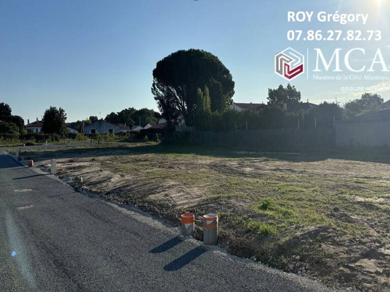 Terrain à bâtir à Vaux-sur-Mer (17640) — photo 1