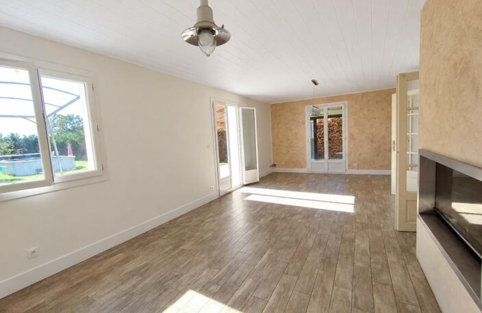 CHARENTE, COULGENS, maison 131 m² 4 chambres, terrain de 2000 m² — photo 5