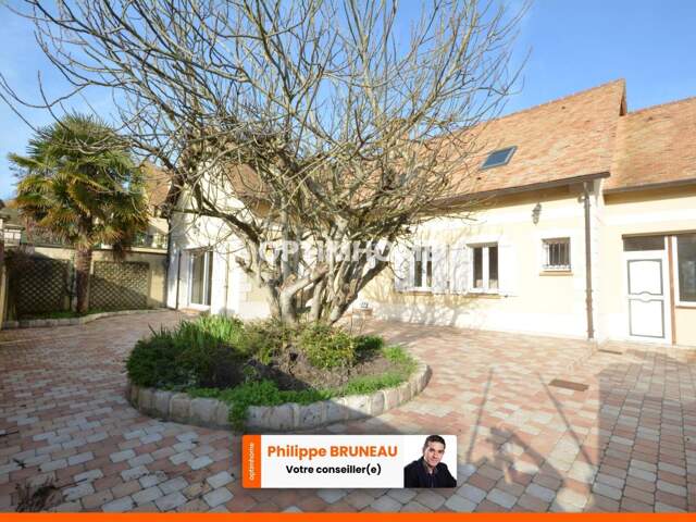 Grande maison familiale avec potentiel professionnel intégré — photo du bien