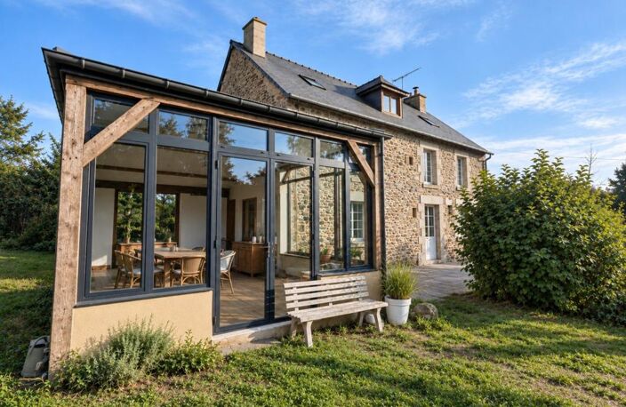 LONGÈRE EN PIERRE RÉNOVÉE AVEC VÉRANDA DE 30 M² – SAINT-GUINOUX — photo 4