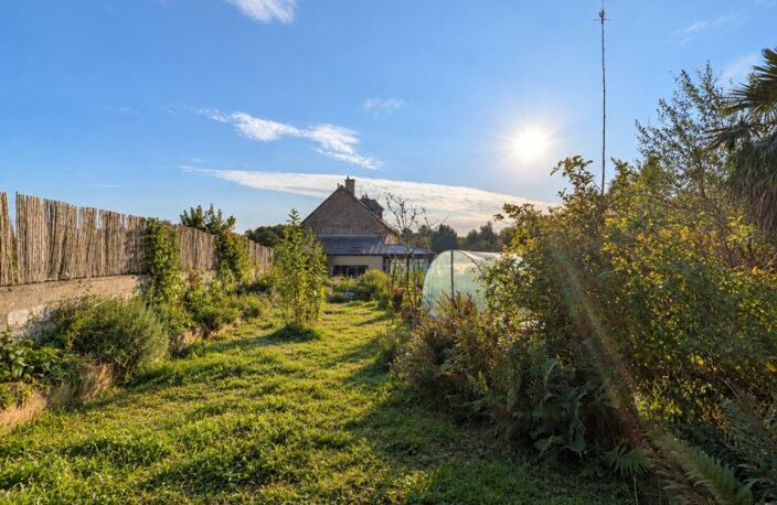 LONGÈRE EN PIERRE RÉNOVÉE AVEC VÉRANDA DE 30 M² – SAINT-GUINOUX — photo 5