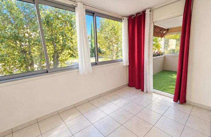 13011 Marseille Valbarelle Beau Type 3 avec Terrasse — photo 2