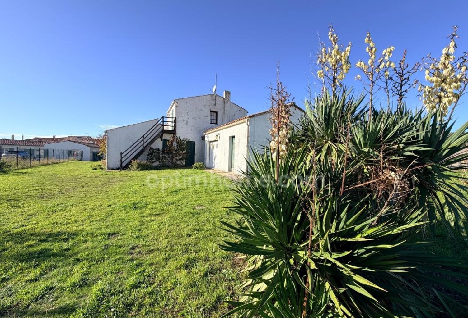Propriété de 1300 m² – Potentiel de Division – Cœur de Village- rare -opportunité — photo 1