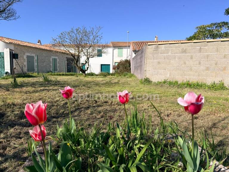 Propriété de 1300 m² – Potentiel de Division – Cœur de Village- rare -opportunité — photo 1