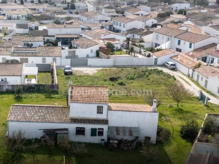 Propriété de 1300 m² – Potentiel de Division – Cœur de Village- rare -opportunité — photo 1