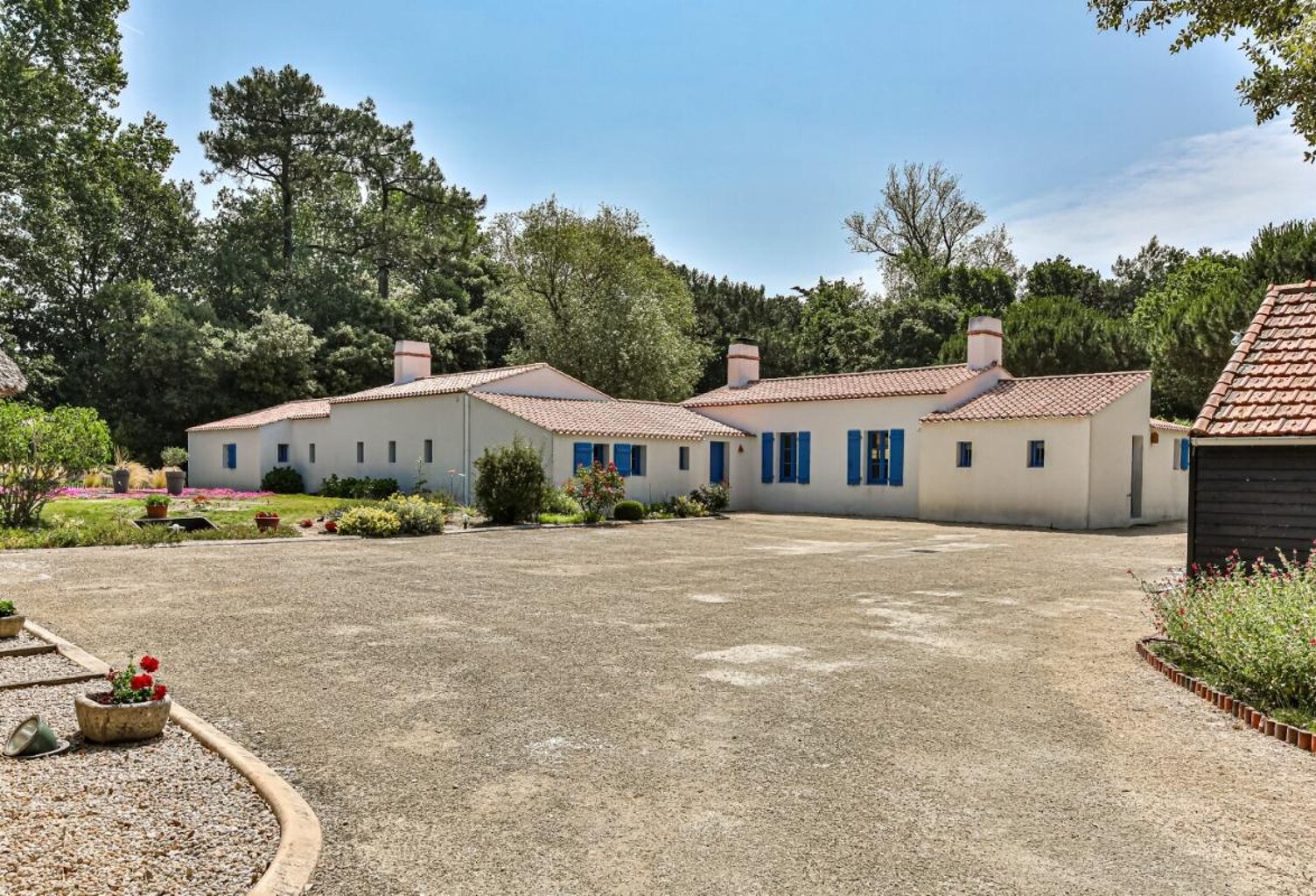 PROPRIETE DE CHARME - VENDEE — photo 1