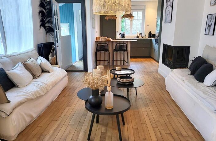 DINARD, MARCHÉ :Élégante maison rénovée – 4 chambres en suite, garage et 2 stationnements. Plages et commerces à pied — photo 2