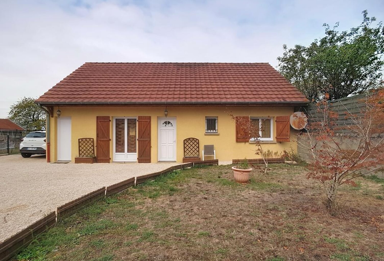 Maison à vendre 4 pièces ECUISSES (71) — photo 1
