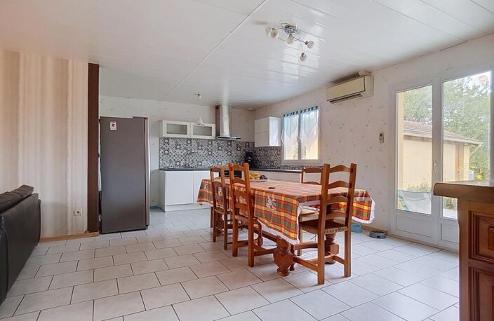 Maison à vendre 4 pièces ECUISSES (71) — photo 3