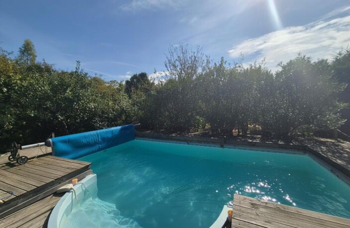 SAINT-PUY (32310) – Charmante maison en pierre avec piscine, jardin clos, 3 chambres et garage, au cœur du village — photo 3