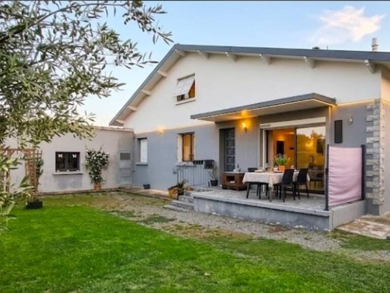 MONTRÉJEAU (31210) – Maison Rénovée  1974 avec 5 chambres, terrain de 719 m², chauffage multi-énergies — photo 1