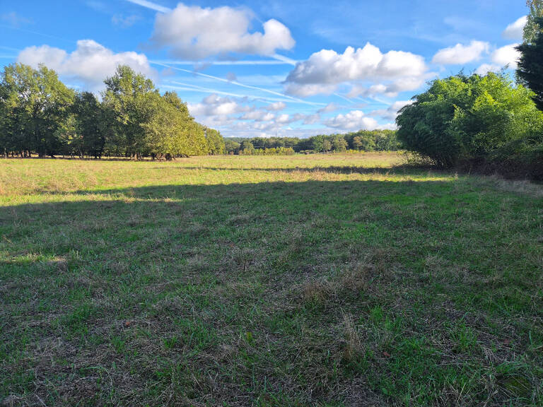 Terrain à bâtir à Minzac (24610) — photo 1