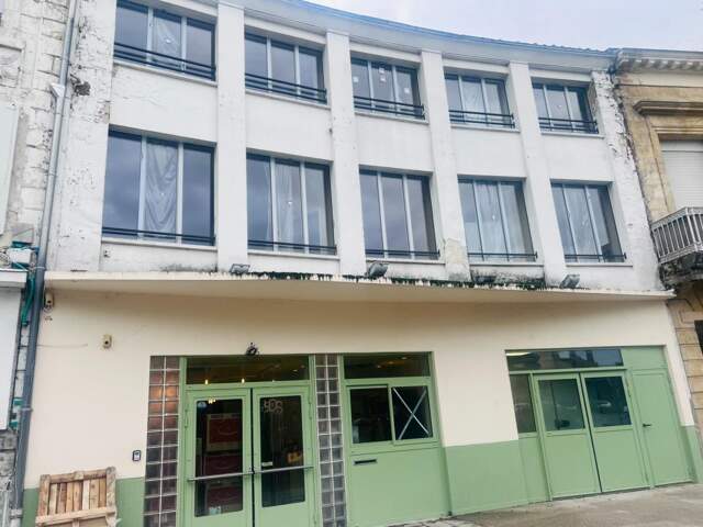 Immeuble à vendre  (33) — photo du bien