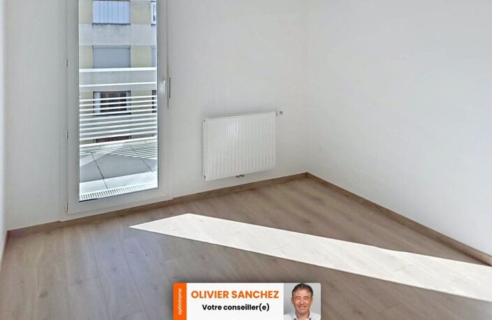 T2 NEUF avec terrasse plein sud – Garage – Ascenseur – Terrasse partagée vue panoramique — photo 5