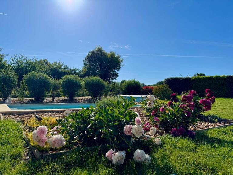 Maison de plain-pied récente - 4 chambres, piscine SAVIGNAC LES EGLISES (24) — photo 1
