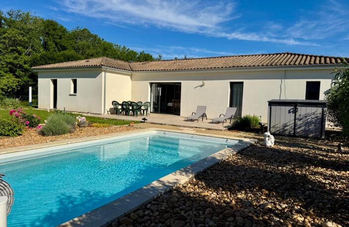 Maison de plain-pied récente - 4 chambres, piscine SAVIGNAC LES EGLISES (24) — photo 2