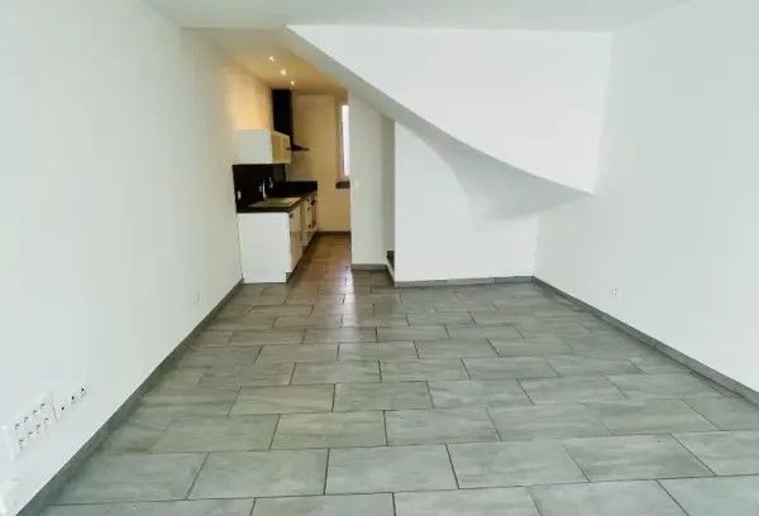 Appartement À Louer T3 75m² — photo 1