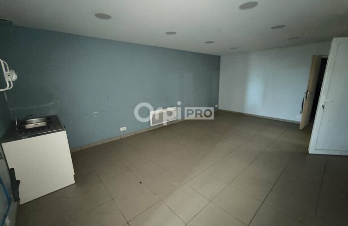 LOCAL PROFESSIONNEL A LOUER — photo 5