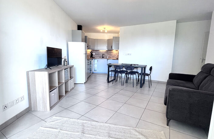 À vendre   Appartement T3 de standing à Saint-Cyr-sur-Mer — photo 4