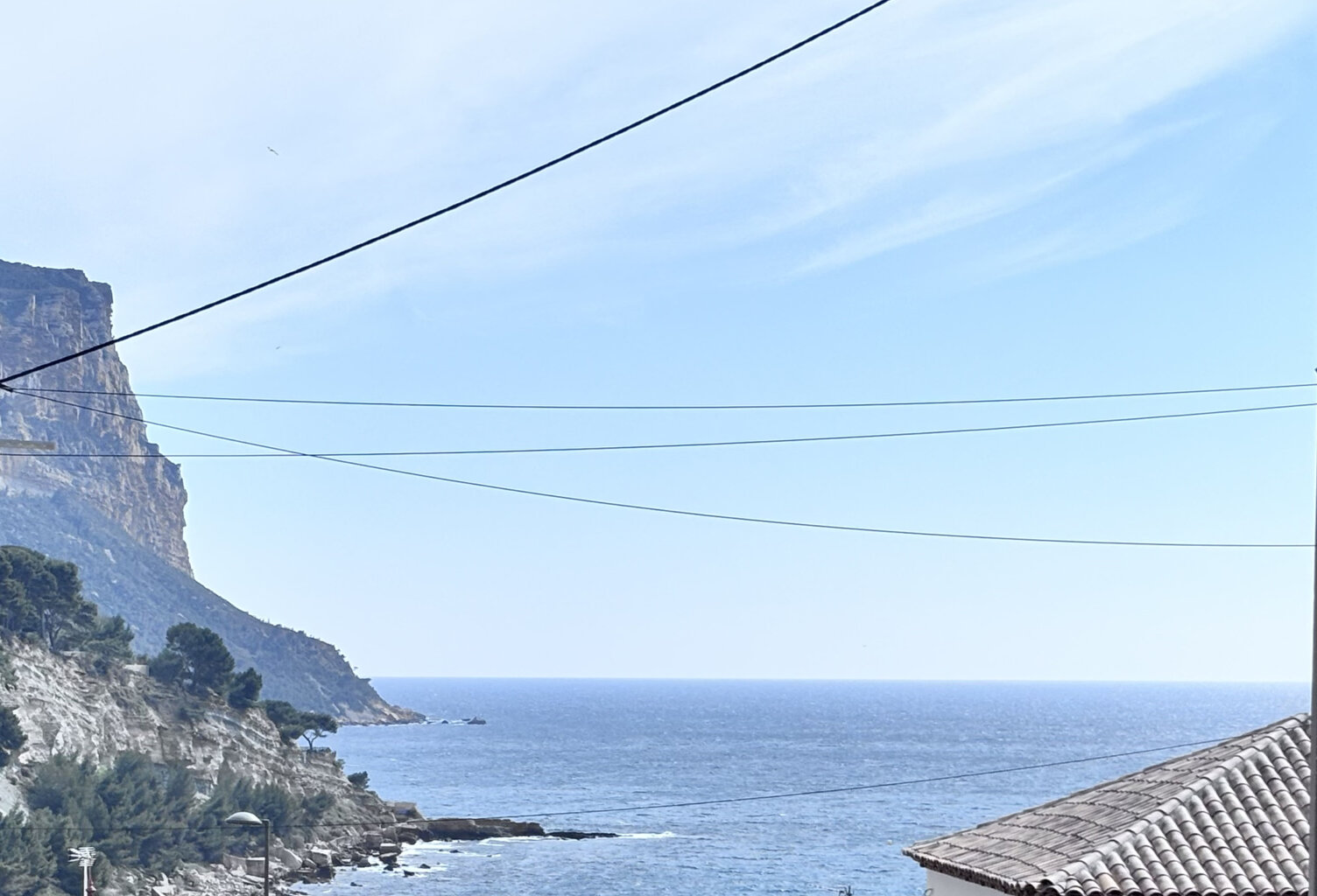 RARE À CASSIS À 2 min du port, jolie maison de charme avec vue mer, jardin, terrasses — photo 1