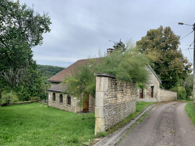 DEMEURE DE CHARME avec terrain alliant matériaux nobles au c — photo du bien