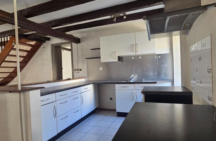 BAVILLIERS - DUPLEX 99 m² AVEC ENTRÉE INDÉPENDANTE, EXTÉRIEUR ET STATIONNEMENTS — photo 4