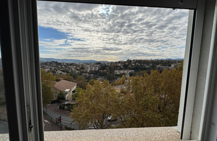 Grasse central, beau 2 pièces lumineux vue mer parfait état — photo 5