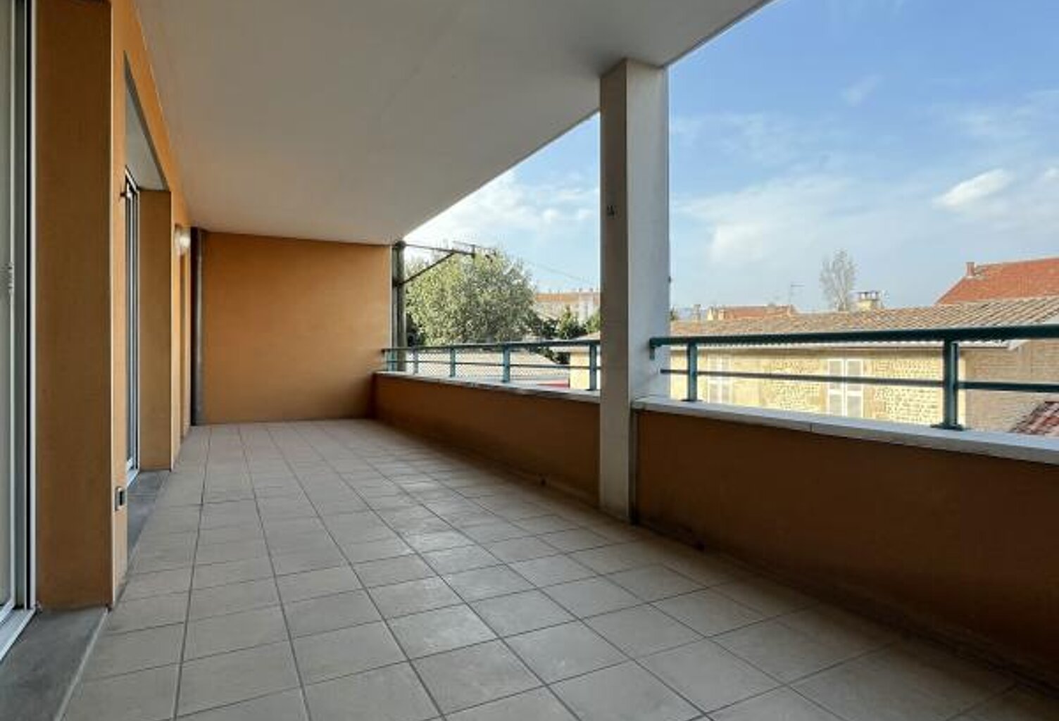 Appartement À Louer — photo 1