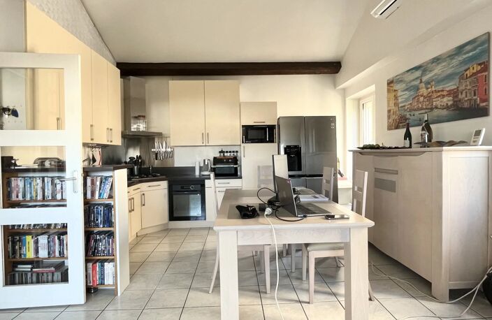 Beau T3 en dernier étage — photo 2