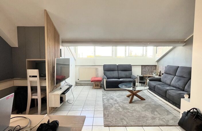 Beau T3 en dernier étage — photo 3