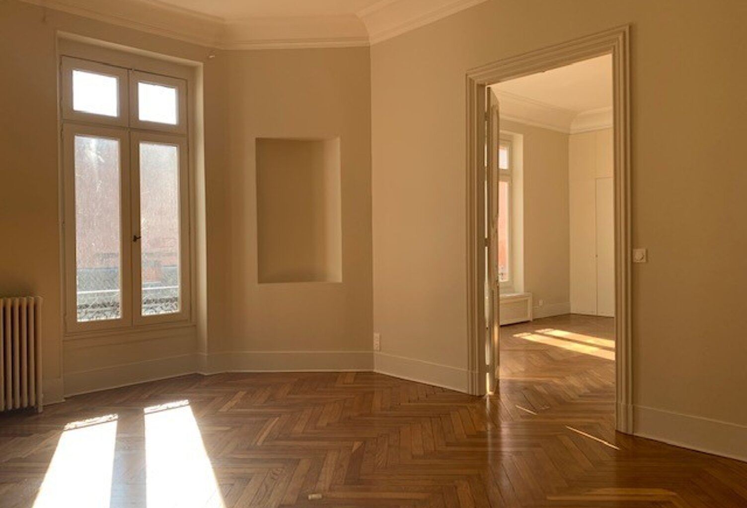 Location T6 de 214 m² rue Croix Baragnon avec cave et parking — photo 1