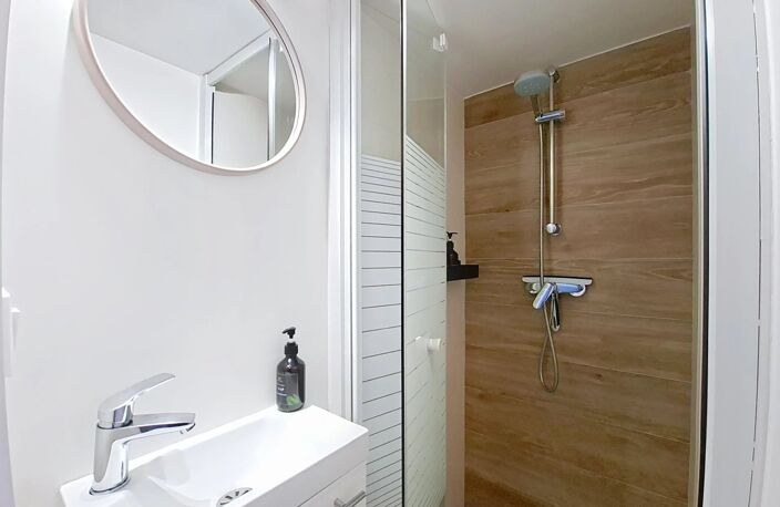 VENTE STUDIO CANNES - BANANE — photo 3