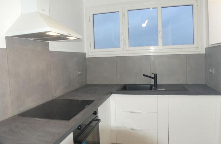 T3 — photo 3