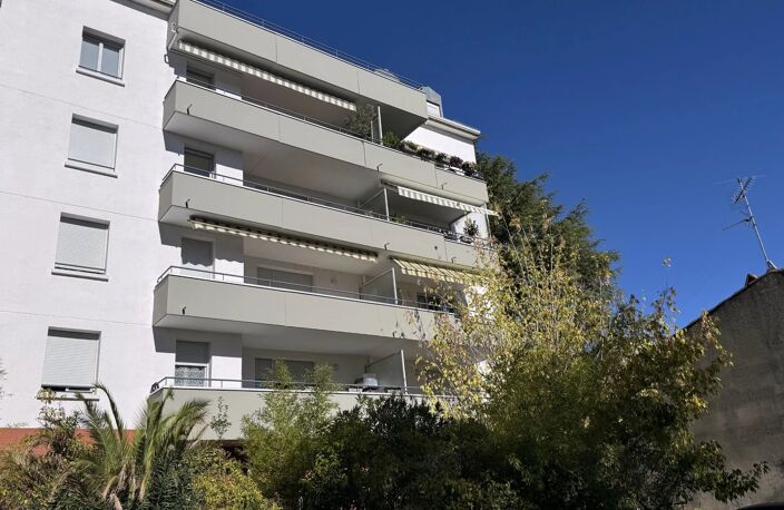 ST-EXUPERY - APPT. T3 TERRASSE PARKINGS — photo 3