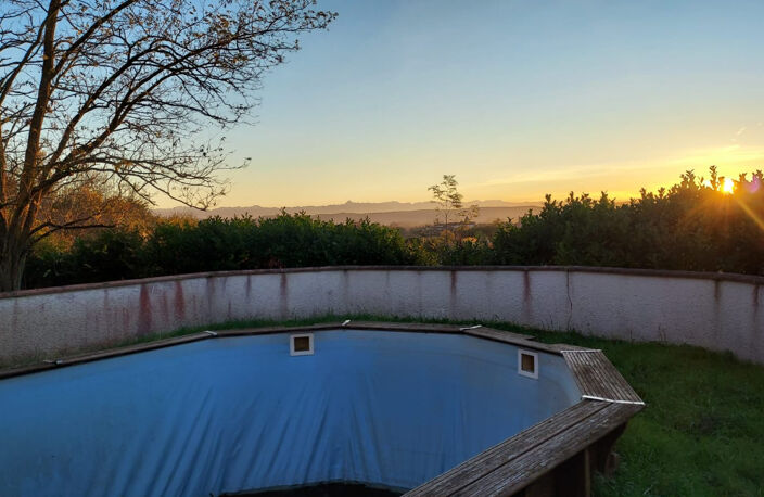 AUTERIVE-Terrain constructible 1600 m2 — photo 2