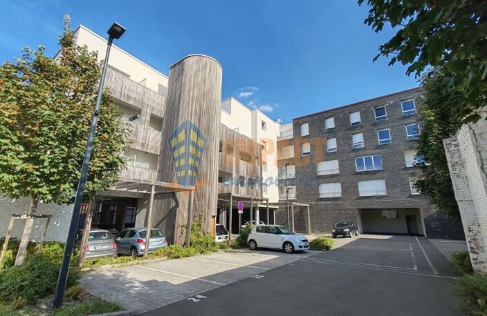 LILLE FAUBOURG D'ARRAS: Appartement de 2020, 3 chambres avec terrasse — photo 5