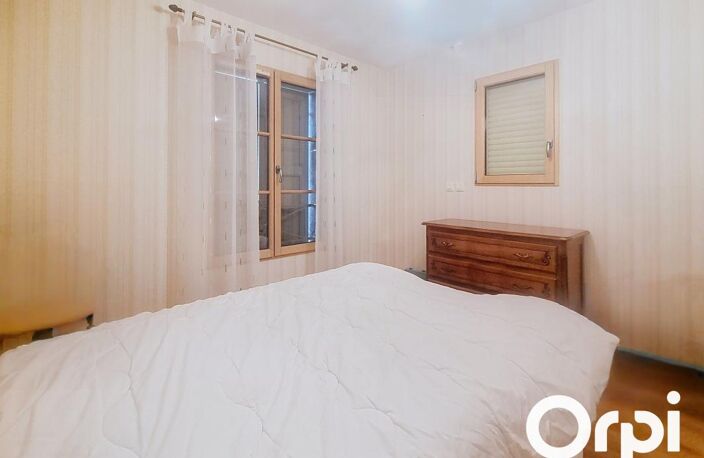 À LOUER – Appartement T2 au cœur de Saint-Flour — photo 3