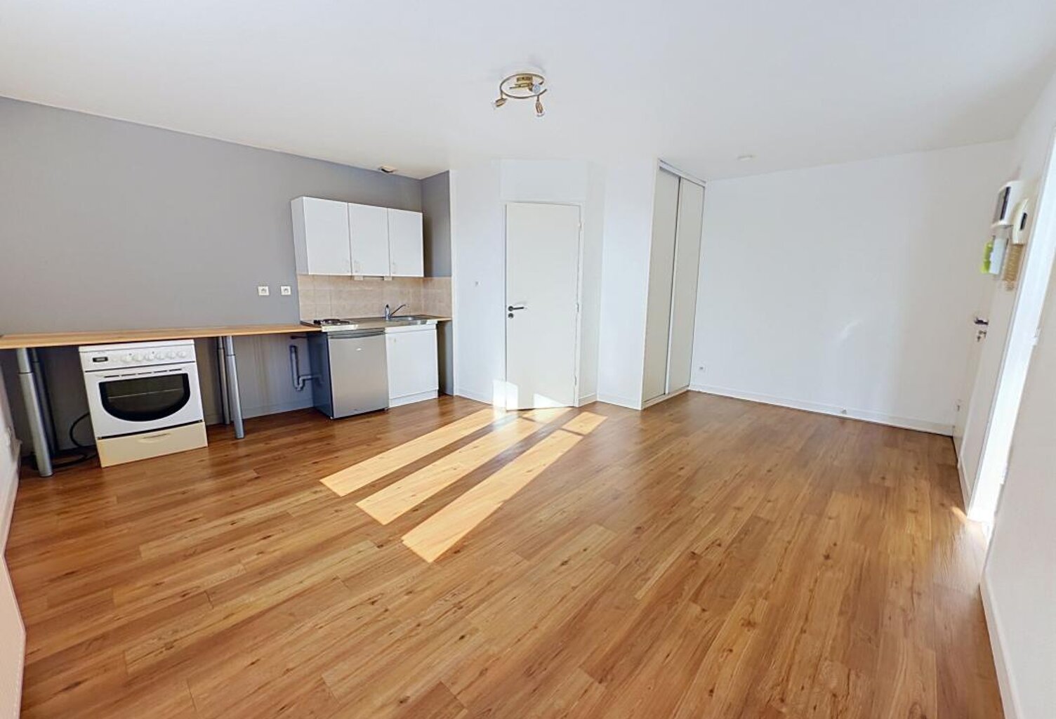 LOCATION : appartement T2 (41 m²) à BREST - Quartier Recouvrance — photo 1