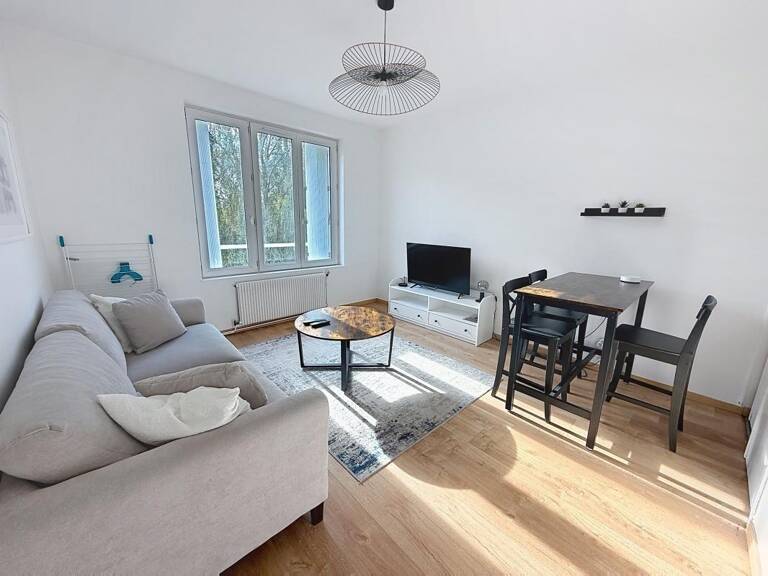 Appartement À Louer — photo 1