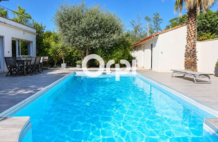 EXCLUSIVITÉ – MARSEILLE 12E – PROPRIÉTÉ D’EXCEPTION 175 M² HABITABLES – 246 M² AU SOL – PISCINE – PRESTATIONS HAUT DE GAMME — photo 4